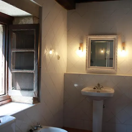 Chapel House Of Palacio De Hualle Near Comillas Villa Treceno