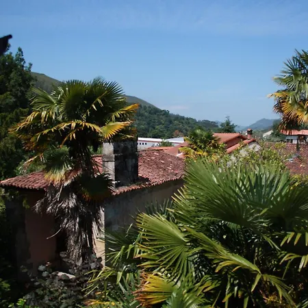Vila Chapel House Of Palacio De Hualle Near Comillas