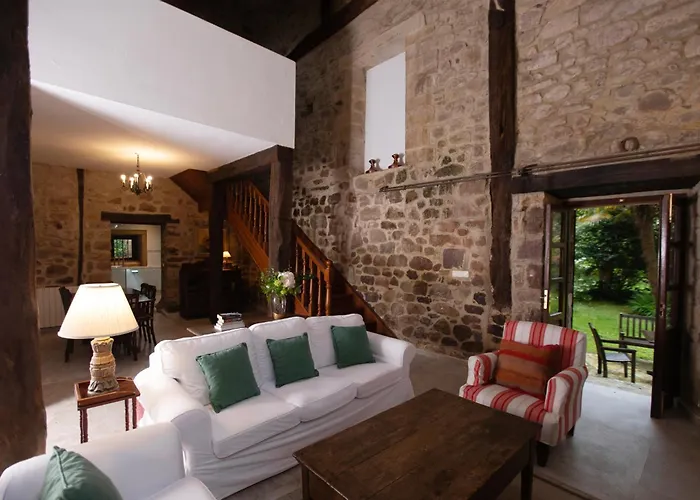 Chapel House Of Palacio De Hualle Near Comillas Treceno